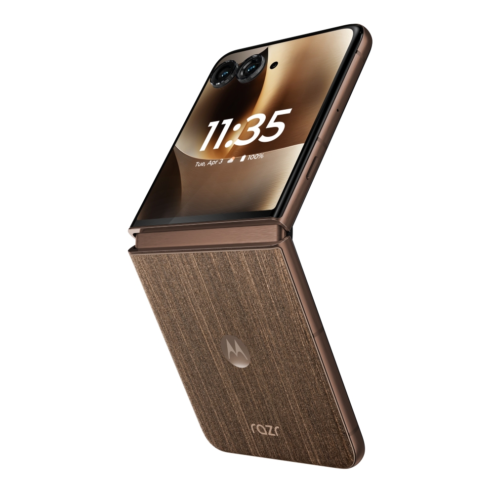 A detailed industrial design view of the Motorola Razr Ultra 2026 chassis.
