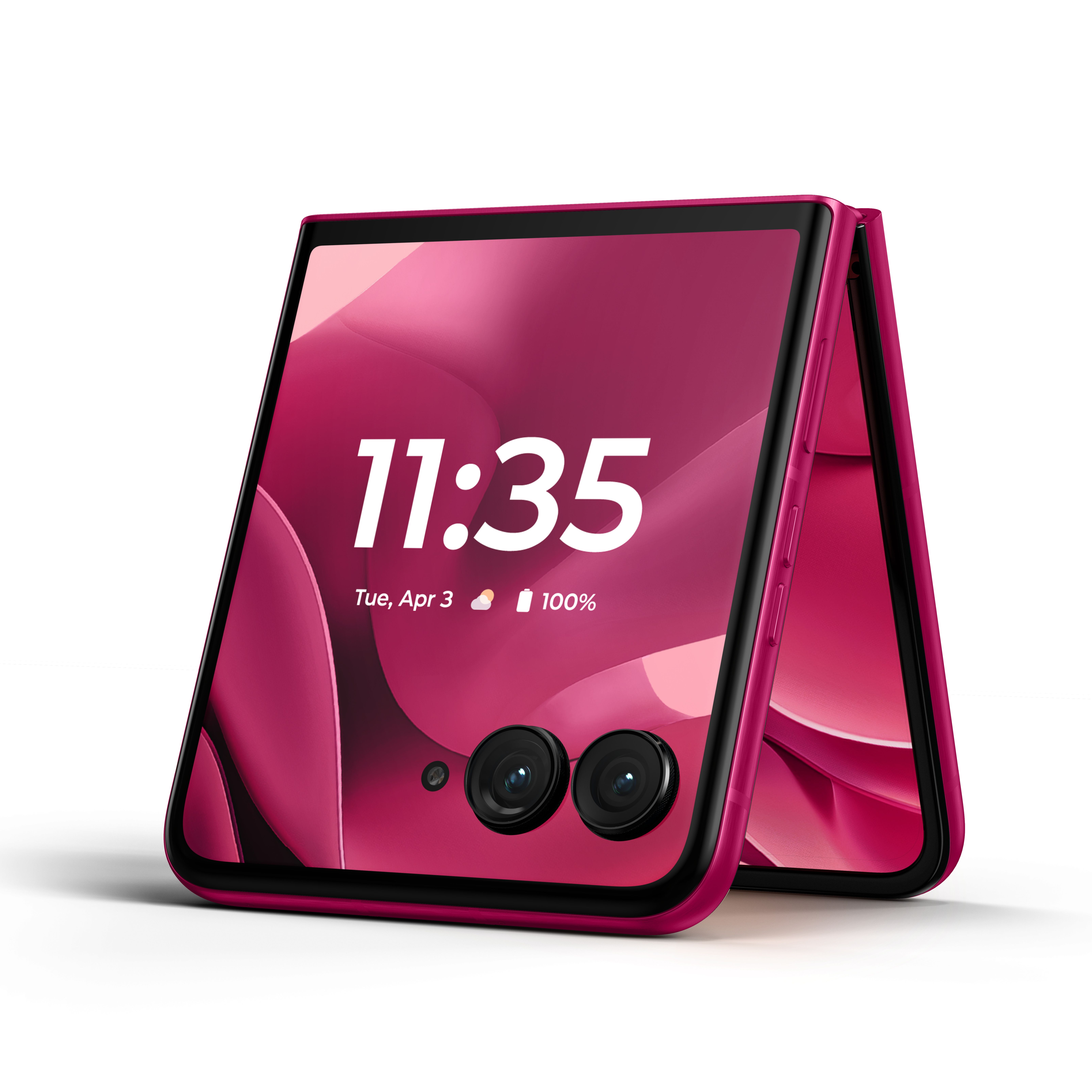 The Motorola Razr Ultra 2025 model used for visual comparison with the 2026 version.