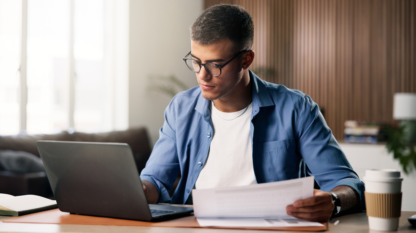 5 Best Travel Gadgets for Productivity in 2026
