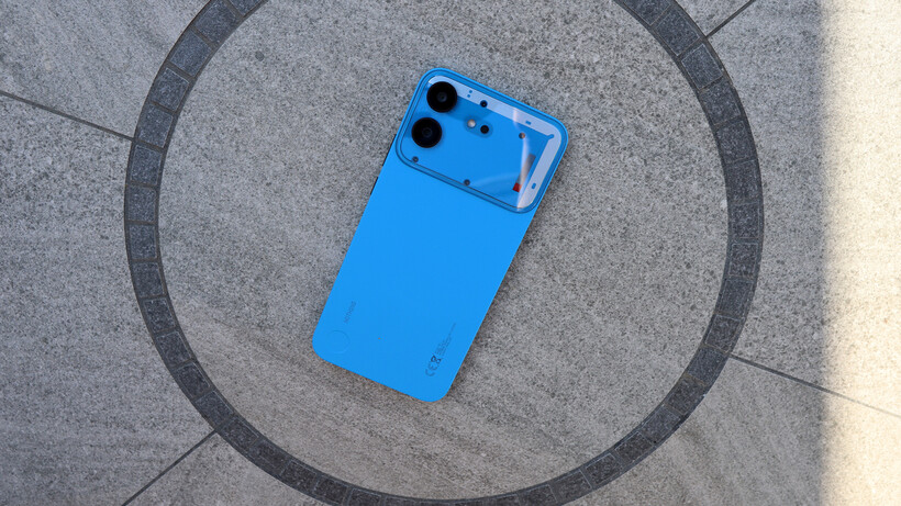 Nothing Phone 4b Review: 17-Hour Battery & Unique Design
