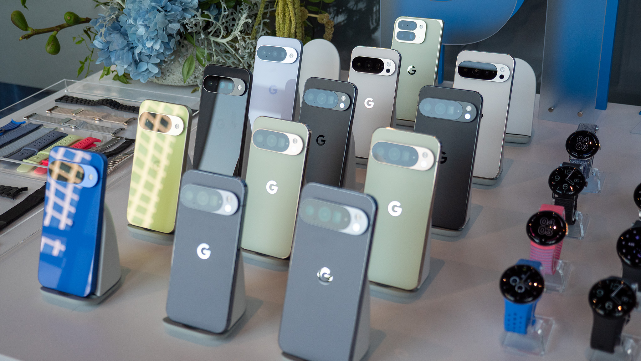 14 Hidden Google Pixel 10 Features You Should Use