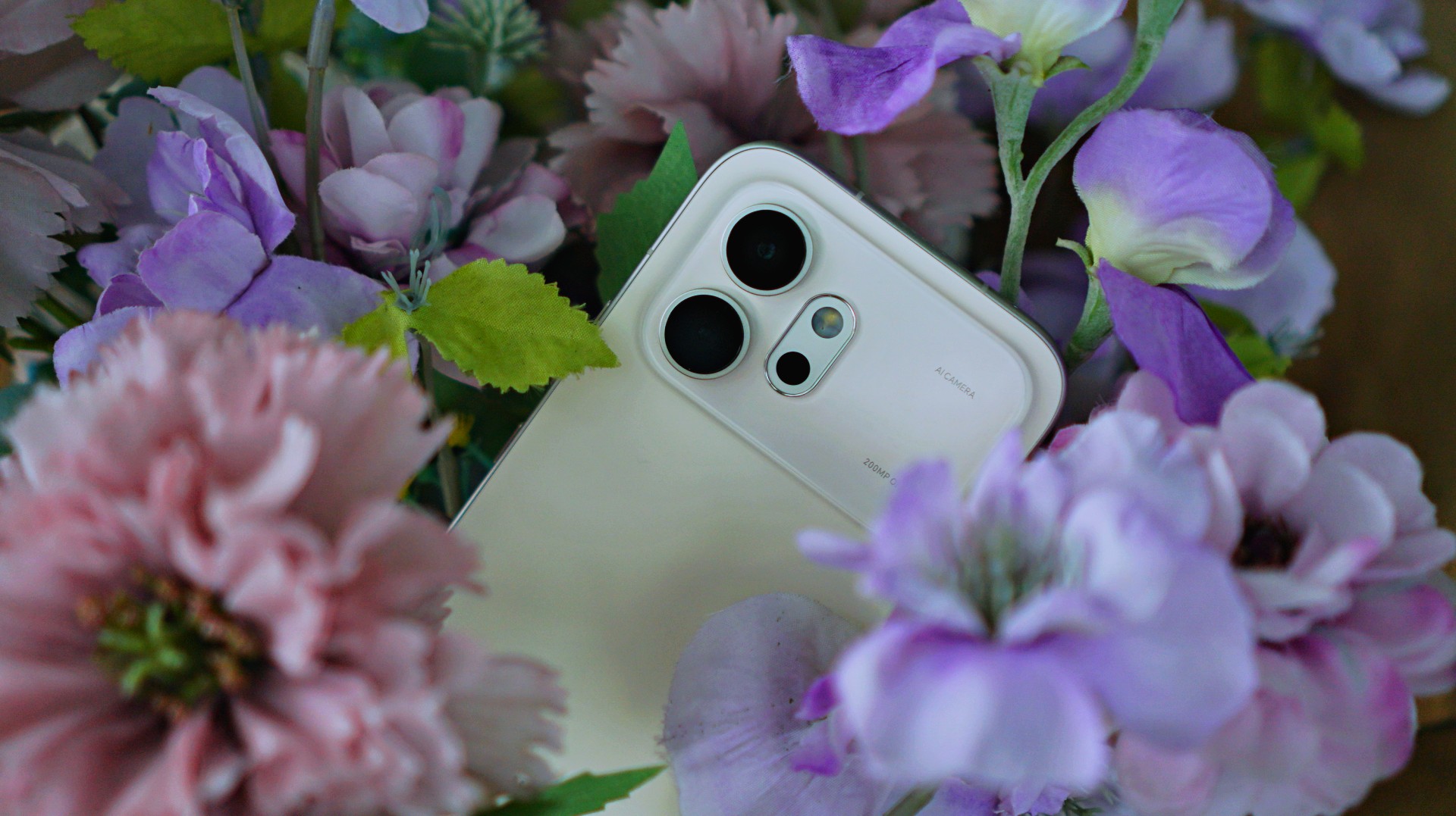Honor 600 Review: Testing the 8,000-Nit Display