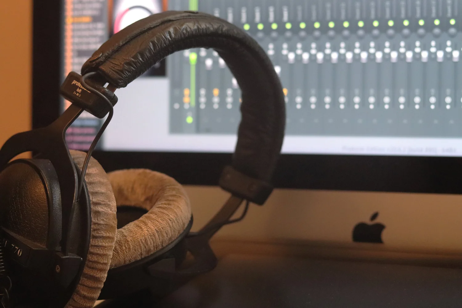 38% Rule: Find the Optimal Audio Listening Position
